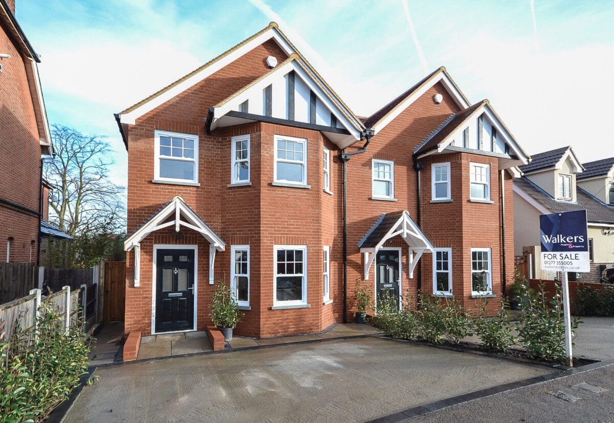 Robin Hood Road, Brentwood J&M Homes